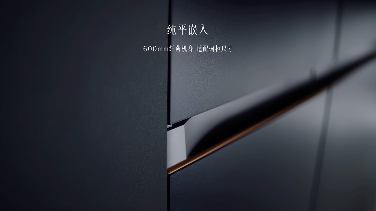 電腦的屏幕

中度可信度描述已自動(dòng)生成